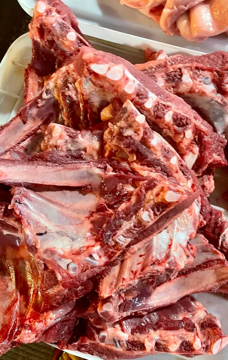 Thịt tươi tại Tiệm Bé Sáu 28